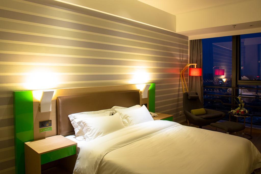 מלון Ibis Styles Nantong Wuzhou International Plaza מראה חיצוני תמונה